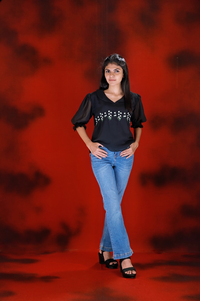 Top with Embroidery - Image 4